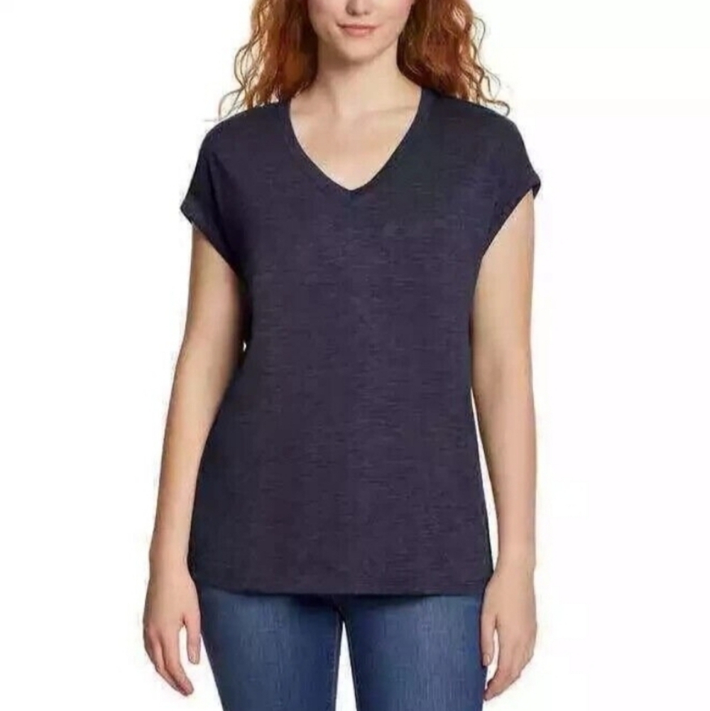 Jessica Simpson Short Sleeve V-Neck T-Shirt